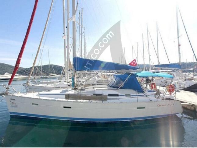Segelyacht Oceanis 373 Yachtcharter in Marti Marina