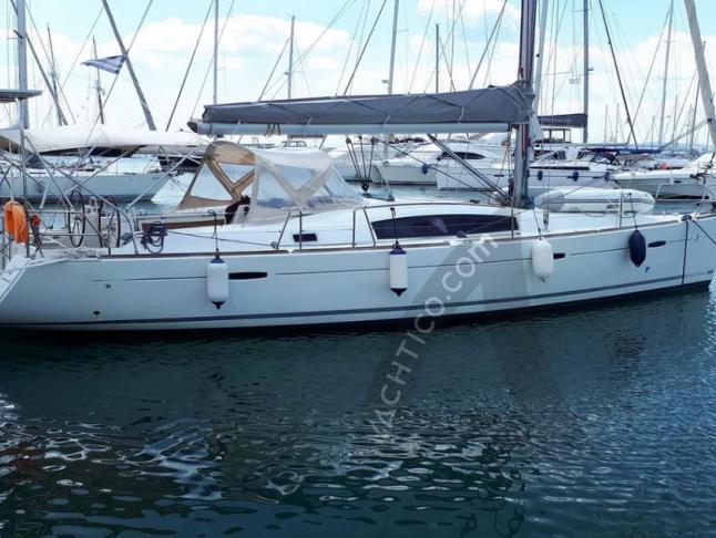 Segelyacht Oceanis 40 chartern in Marina Eleusis