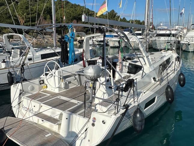Segelboot Oceanis 411 Yachtcharter in Rogoznica