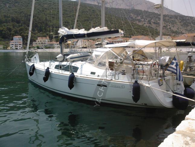 Yacht Oceanis 43 - Sailboat Charter Nydri