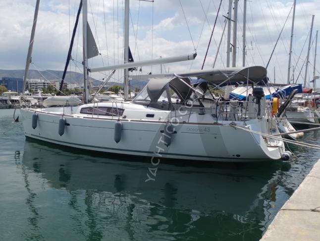 Segelboot Oceanis 43 chartern in Elefsina