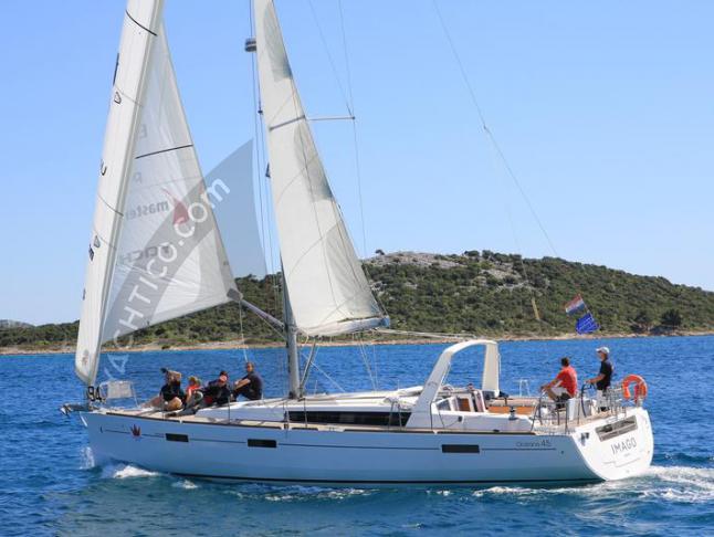 Segelyacht Oceanis 45 Yachtcharter in Jezera
