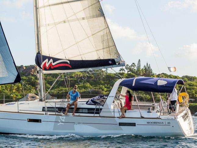 Segelyacht Oceanis 45 chartern in Road Town  