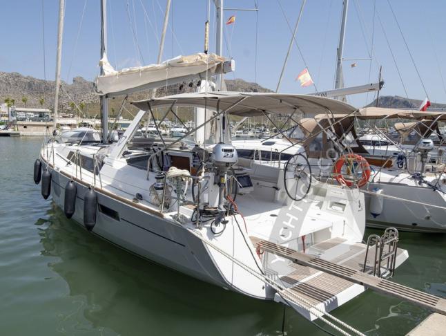 Segelyacht Oceanis 45 Yachtcharter in Marina Port de Pollenca