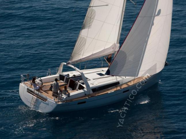 Yacht Oceanis 45 for hire in Split