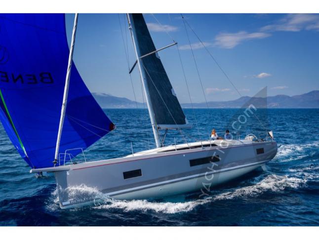 Yacht Oceanis 46.1 available for charter in Marina di Portorosa