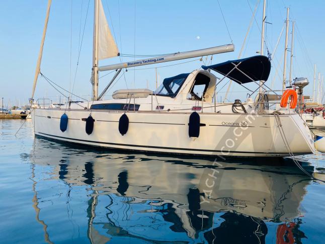 Yacht Oceanis 50 Family for rent in Volos Harbour
