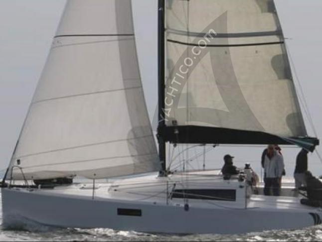 Sailing yacht Pogo 30 for rent in La Trinite sur Mer