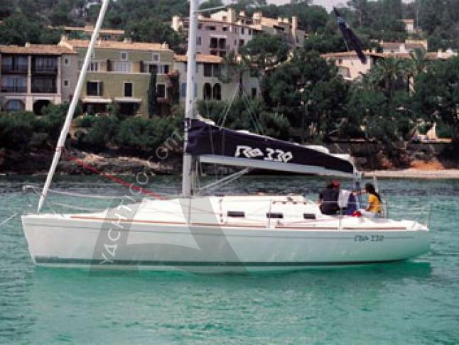Sailboat RO 330 for charter in Barcelona