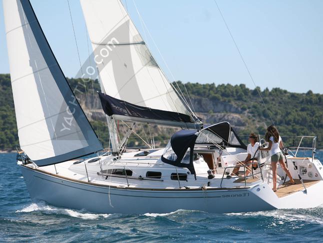 Salona 37 Segelyacht Charter Amalfi
