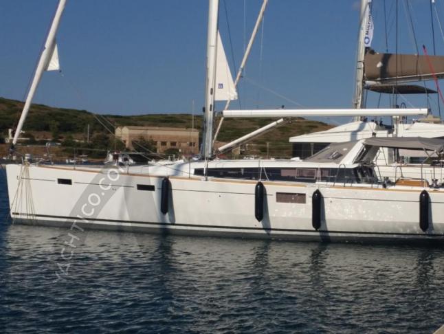 Yacht Sense 50 for rent in Lavrio