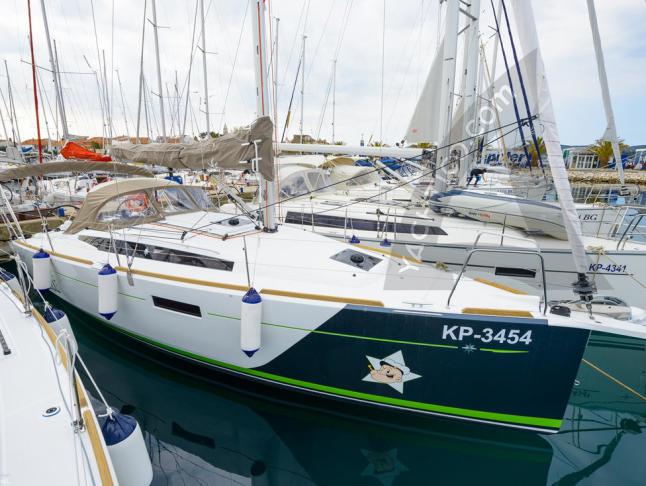 Sailboat Sun Odyssey 349 for hire in Marina Pirovac