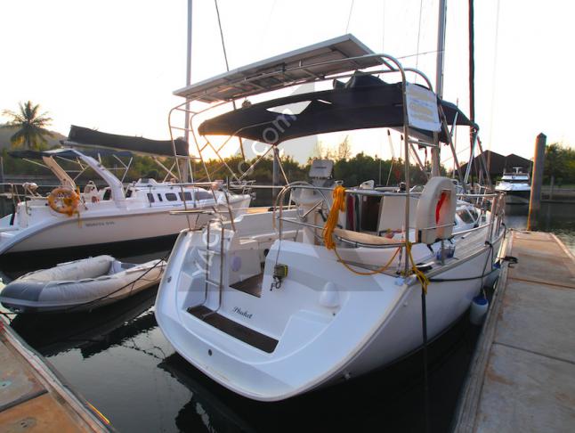 Segelboot Sun Odyssey 35 Yachtcharter in Koh Chang Marina Resort