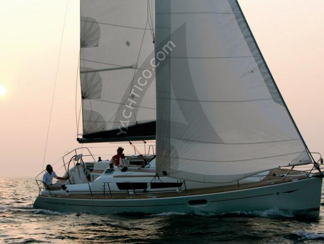Sailboat Sun Odyssey 36i for rent in Marmaris