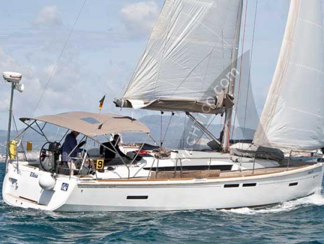 Sailboat Sun Odyssey 409 available for charter in Marina Mallorca Nautica