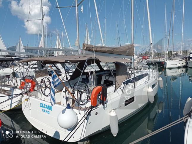 Sailboat Sun Odyssey 410 available for charter in Lefkas