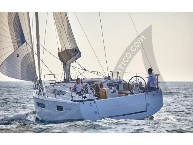 Sailing yacht Sun Odyssey 410 for rent in Lefkas