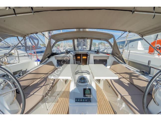 Sailing yacht Sun Odyssey 410 for hire in Kos City