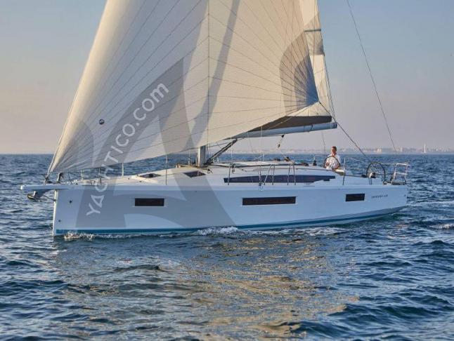 Yacht Sun Odyssey 410 for rent in Marina Hramina