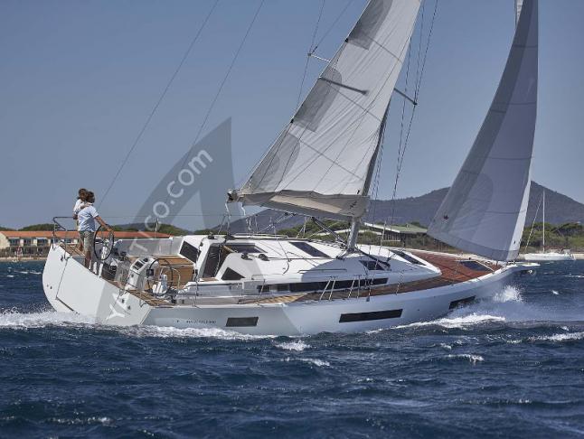 Yacht Sun Odyssey 440 for rent in Mykonos City