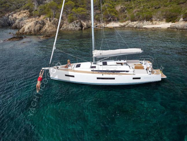 Segelboot Sun Odyssey 440 chartern in Vibo Marina