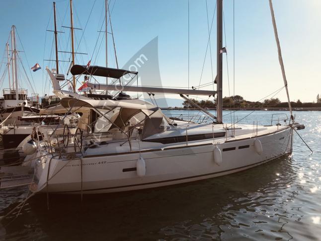 Sailing boat Sun Odyssey 449 for charter in Sibenik