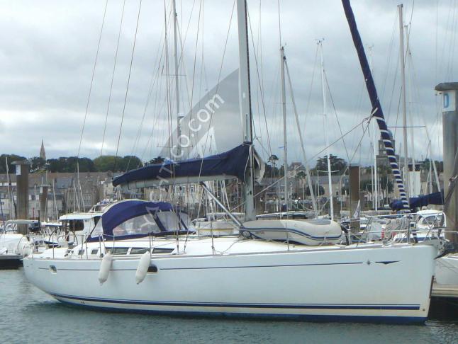 Sailboat Sun Odyssey 45 for hire in Marina Kriopighi