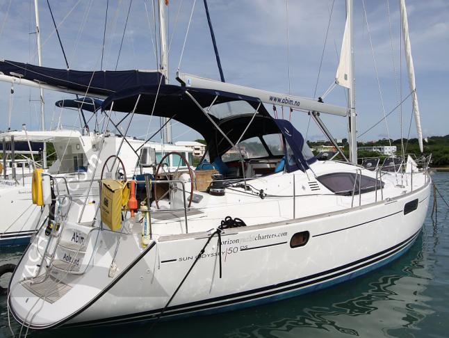 Segelyacht Sun Odyssey 50DS chartern in True Blue Bay Marina
