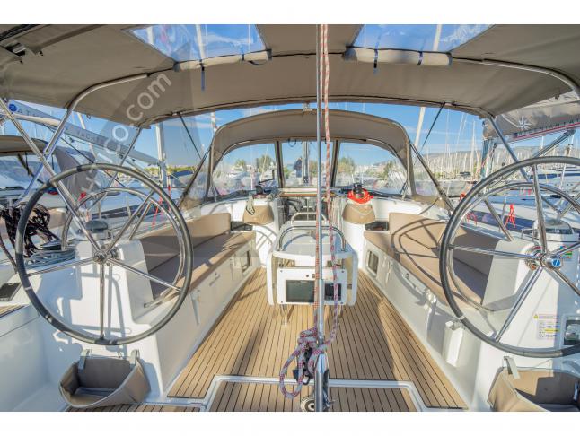 Sailboat Sun Odyssey 519 for rent in Benitses