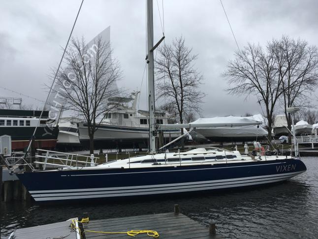 Yacht X 442 for charter in Conanicut Marina