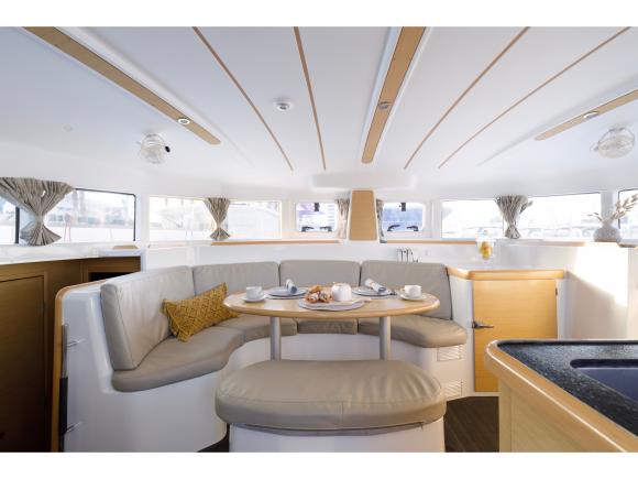 Cat Lagoon 380 S2 for charter in Kos City-187230-0