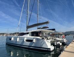 Kat Astrea 42 chartern in Port Pin Rolland