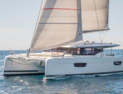 Kat Astrea 42 Yachtcharter in Port Pin Rolland