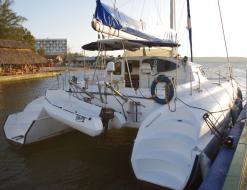 Cat Bahia 46 for rent in Marina Cienfuegos