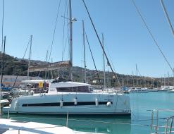 Catamaran Bali 4.1 available for charter in Messina