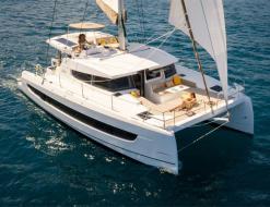 Catamaran Bali 4.2 for hire in Golfo Aranci Harbour