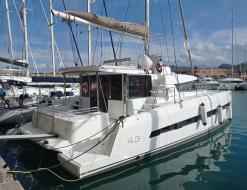 Cat Bali 4.3 for hire in Cannigione