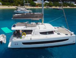 Catamaran Bali 4.4 for rent in Nassau