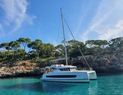 Katamaran Catspace chartern in Marina del Sur