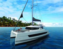 Katamaran Catspace Yachtcharter in Birgu