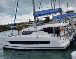Katamaran Catspace Yachtcharter in Marsh Harbour City