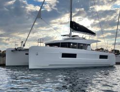 Katamaran Lagoon 40 Yachtcharter in Tromso