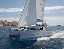 Cat Lagoon 400 S2 for hire in Split