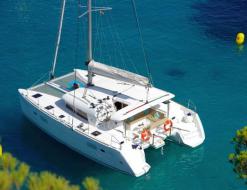 Kat Lagoon 400 S2 Yachtcharter in Marina Bas du Fort
