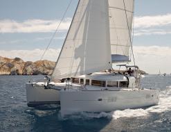 Cat Lagoon 400 S2 available for charter in Portorosa