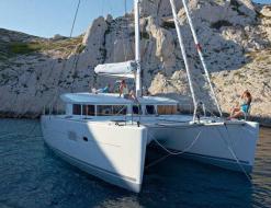 Kat Lagoon 400 S2 Yachtcharter in Pula