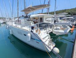 Kat Lagoon 400 S2 Yachtcharter in Pula