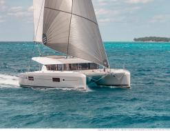 Kat Lagoon 42 Yachtcharter in Port Victoria