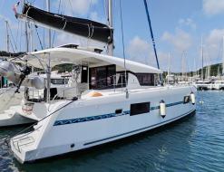 Katamaran Lagoon 42 Yachtcharter in Marina Bas du Fort