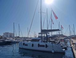 Katamaran Lagoon 42 chartern in Le Marin